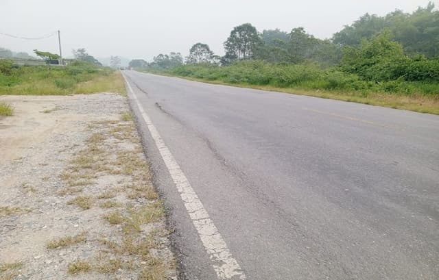jalan_bypass_balige_bergelombang_sepanjang_1_kilometer_pengendara_motor_terancam_tergelincir