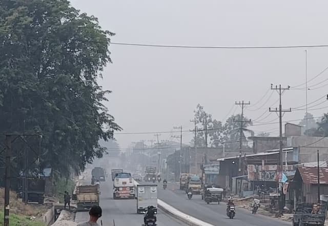kabut_asap_selimuti_sergai_kadis_pendidikan_imbau_siswa_pakai_masker