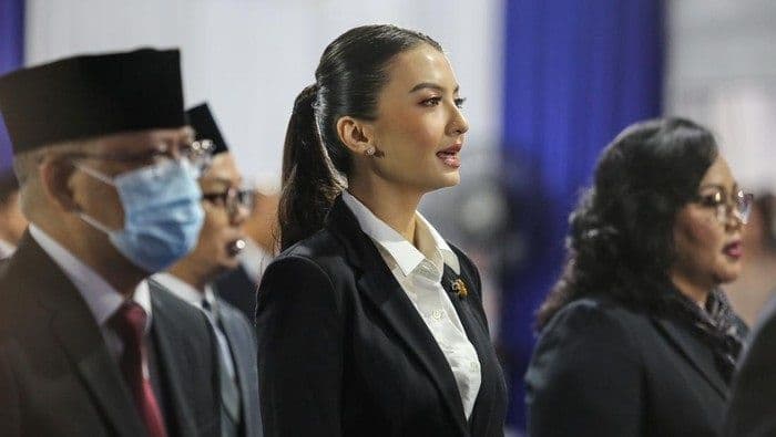 raline_shah_buka_suara_soal_pengunduran_diri_dari_komdigi_