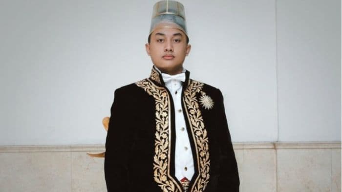 gusti_purboyo_dinobatkan_sebagai_pb_xiv