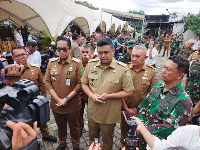 puluhan_korban_masih_dicari_bobby_nasution_akui_alat_berat_sulit_masuk