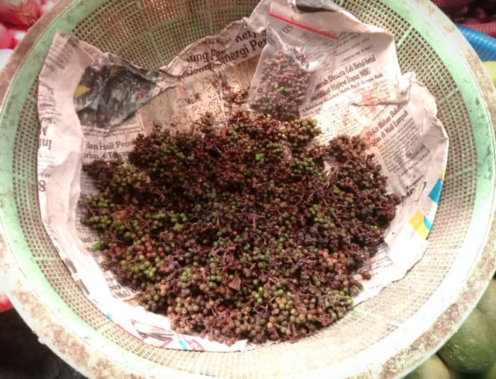 jelang_natal_harga_andaliman_turun_jadi_rp300_ribu_per_kilogram