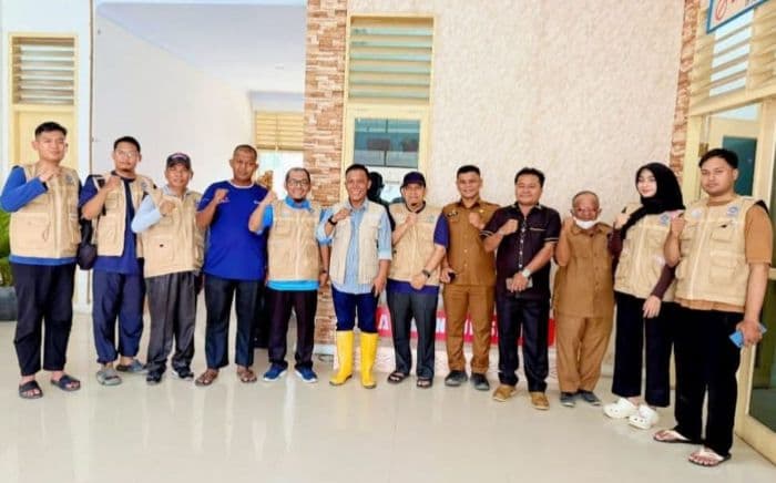 lppm_umsu_salurkan_bantuan_kesehatan_dan_trauma_healing_bagi_korban_bencana_di_tapteng