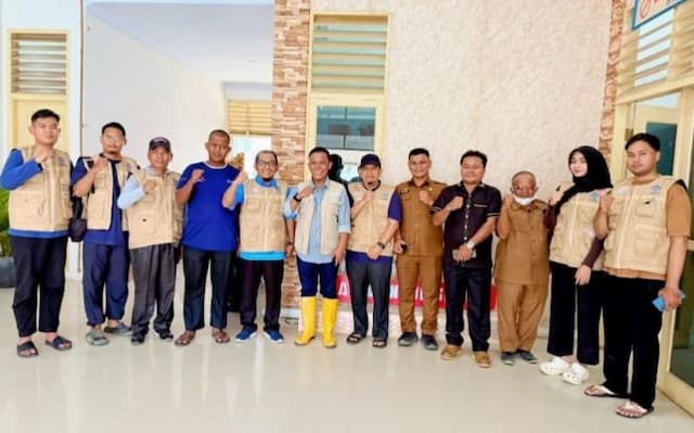 lppm_umsu_salurkan_bantuan_kesehatan_dan_trauma_healing_bagi_korban_bencana_di_tapteng
