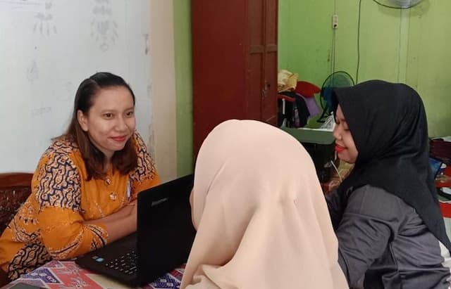 martogi_veronica_manik_tenaga_administrasi_katolik_teladan_moderasi_di_madrasah