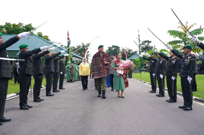 profil_mayjen_tni_hendy_antariksa_panglima_kodam_i_bukit_barisan_yang_baru