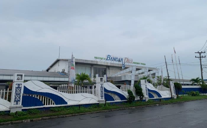 usai_nataru_penumpang_dari_pelabuhan_bandar_deli_kembali_sepi_