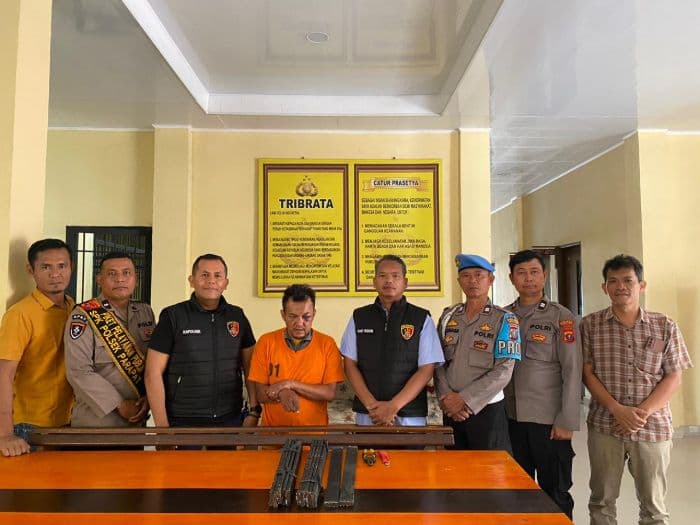 pencurian_besi_fasilitas_umum_resahkan_warga_parapat_pelaku_tertangkap_saat_gasak_pagar_sanggar_seni