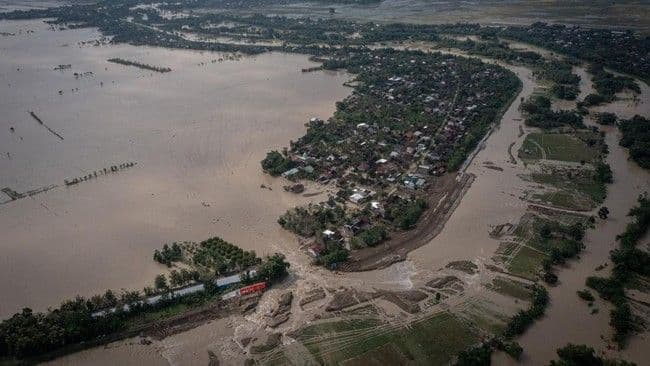 banjir_rendam_jalur_rel_di_grobogan_sejumlah_perjalanan_ka_dialihkan