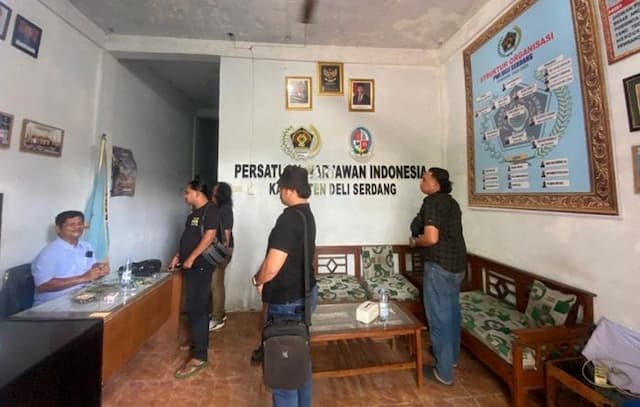 kantor_pwi_deli_serdang_dibobol_maling_kerugian_diperkirakan_rp_3_juta