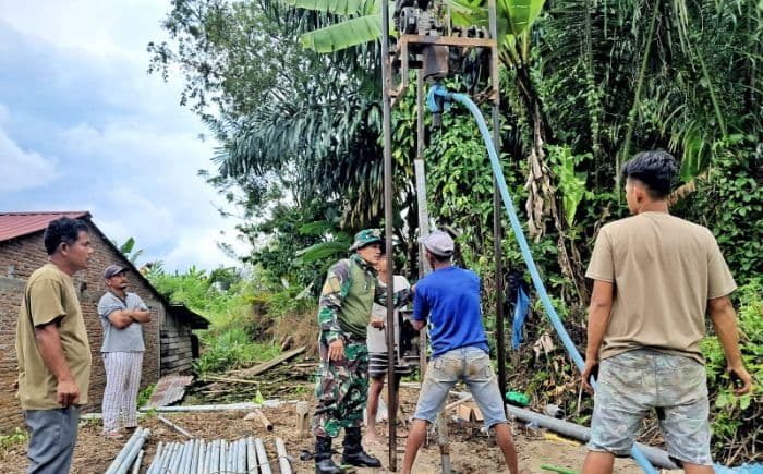 tni_rampungkan_sumur_bor_62_meter_warga_silou_raya_segera_nikmati_air_bersih