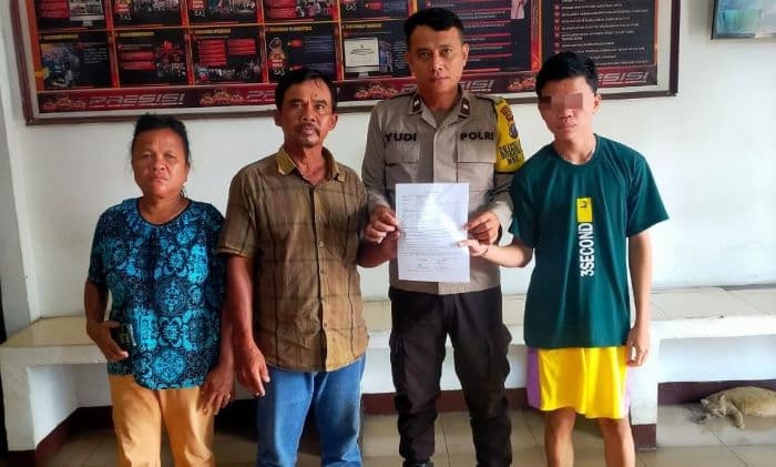 anak_di_siantar_tusuk_ayahnya_dengan_linggis_berujung_damai_