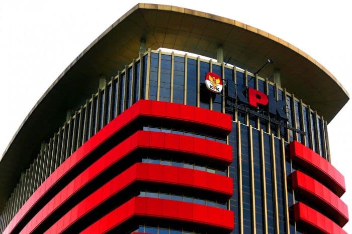 delapan_orang_terjaring_ott_kpk_di_oku_dibawa_ke_jakarta