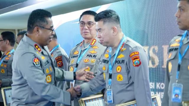 bidang_humas_polda_sumut_raih_dua_penghargaan_dari_mabes_polri