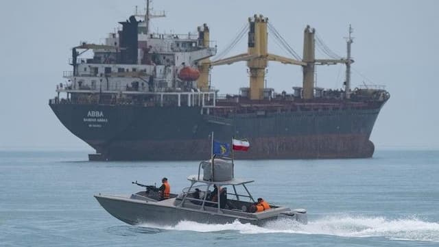china_desak_iran_buka_selat_hormuz_di_tengah_krisis_pasokan_minyak_global