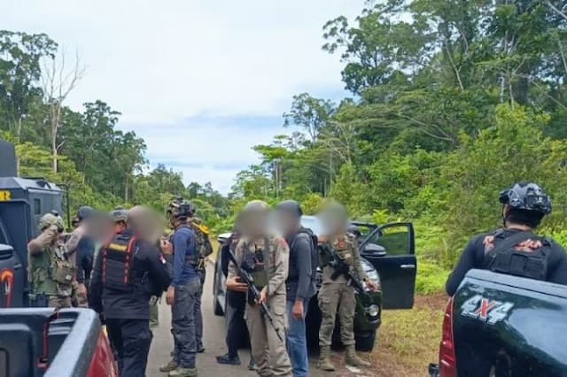 kontak_tembak_satgas_damai_cartenz_vs_kkb_di_yahukimo_jalan_trans_papua_sempat_diblokade