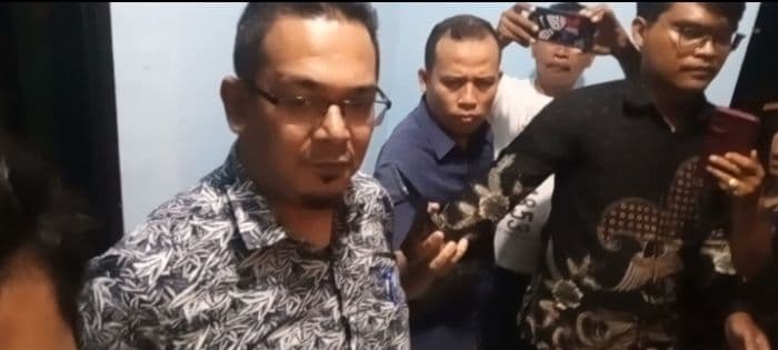penggeledahan_kantor_diskominfo_tebing_tinggi_polda_sumut_sita_7_dokumen