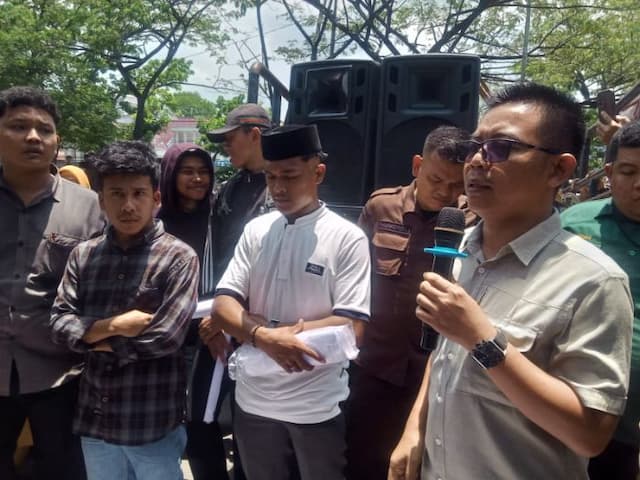 ph_tersangka_kasus_bos_sunggal_desak_kejati_sumut_hentikan_sorotan_publik