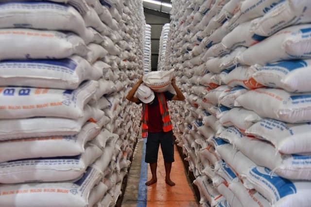 stok_beras_sumut_capai_58_ribu_ton_bulog_pastikan_pasokan_aman_hadapi_dampak_el_nino