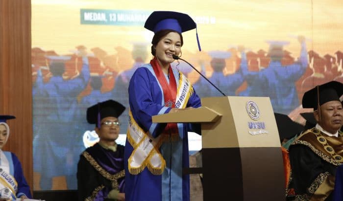 viral_karena_pantun_toleransi_mahasiswi_kristen_umsu_ini_raih_beasiswa_s2