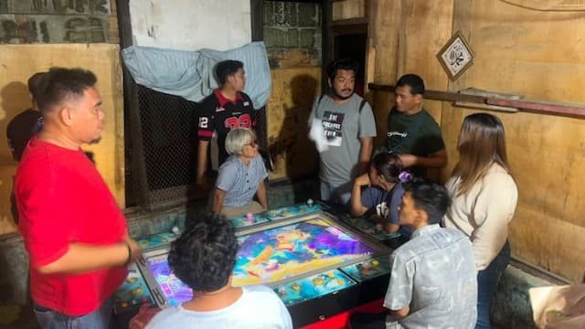 gerebek_lokasi_judi_ikan_di_medan_timur_lima_orang_diamankan_polisi