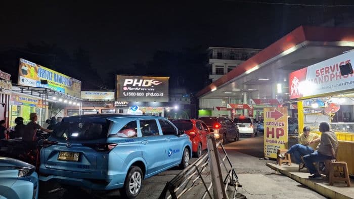 pengamat_uisu_ungkap_tiga_penyebab_antrean_panjang_bbm_di_spbu_sumut_meski_pertamina_tambah_armada