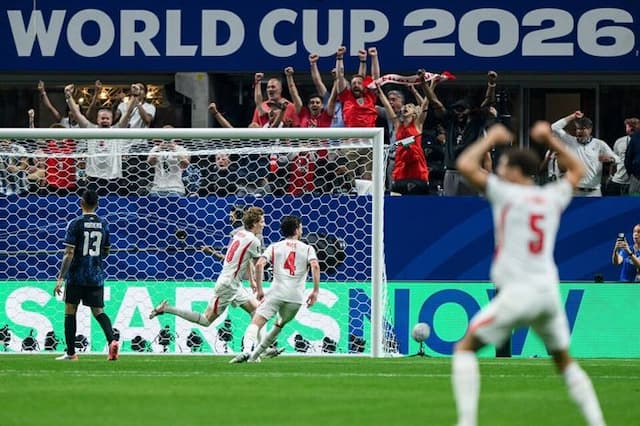 skor_sementara_inggris_vs_argentina_10_anthony_gordon_pecah_kebuntuan