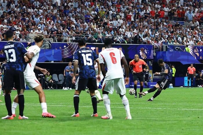 skor_sementara_inggris_vs_argentina_11_enzo_fernandez_balas_gordon_semifinal_piala_dunia_2026_memanas