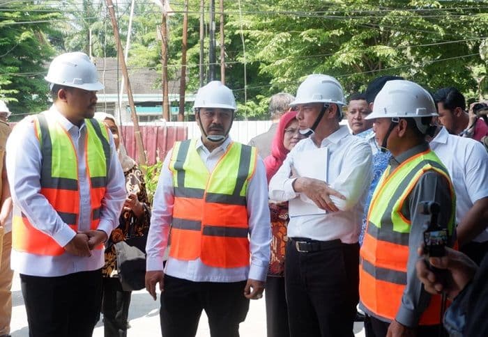 diperiksa_kpk_sutrisno_pangaribuan_rektor_usu_layak_dinonaktifkan_sementara