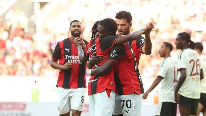 ac_milan_comeback_kalahkan_manchester_united_42_di_laga_pramusim