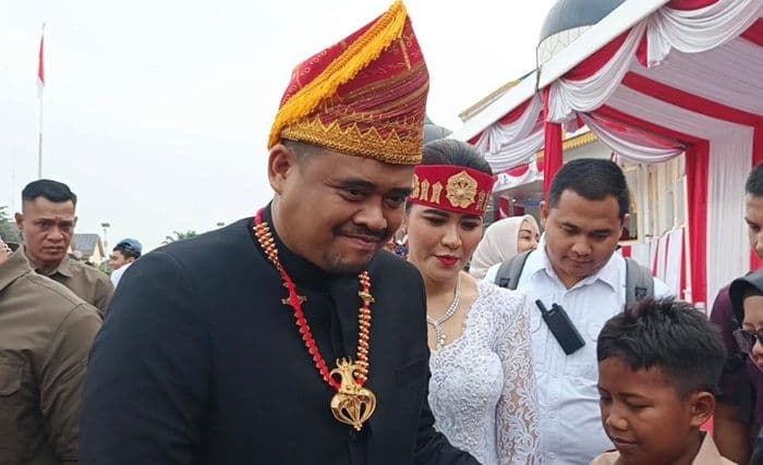 hut_ri_ke81_besok_bobby_bakal_pakai_baju_adat_mana_ini_tebakannya_