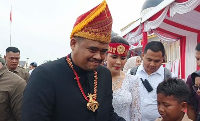 hut_ri_ke81_besok_bobby_bakal_pakai_baju_adat_mana_ini_tebakannya_