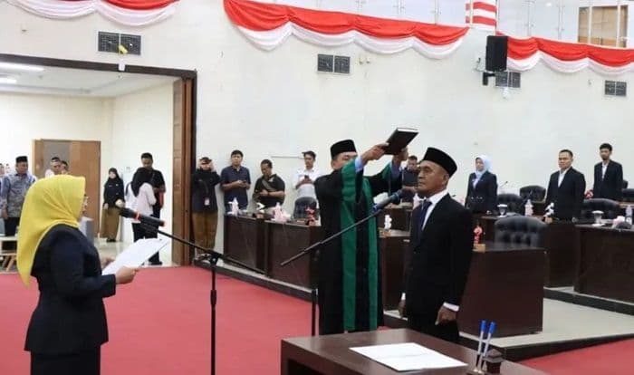 gantikan_dreddy_yang_wafat_sulaiman_dilantik_jadi_anggota_dprd_binjai_