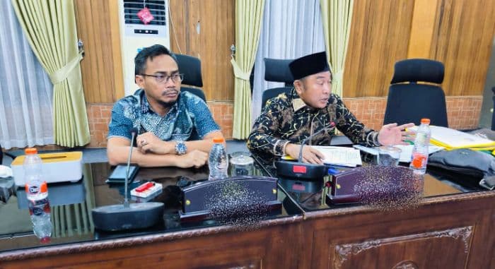 pansus_plasma_dprd_batu_bara_akan_panggil_13_perusahaan_sawit