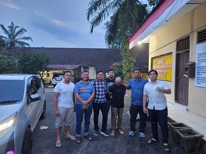 polres_sibolga_tangkap_pengusaha_air_isi_ulang_setelah_tikam_pedagang_pisang_