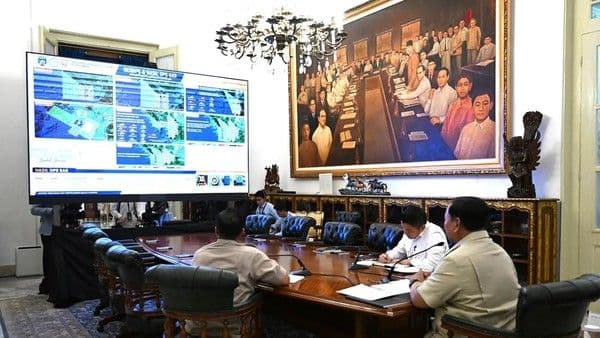 prabowo_minta_pencarian_lima_jurnalis_dan_korban_km_virgo_dioptimalkan_