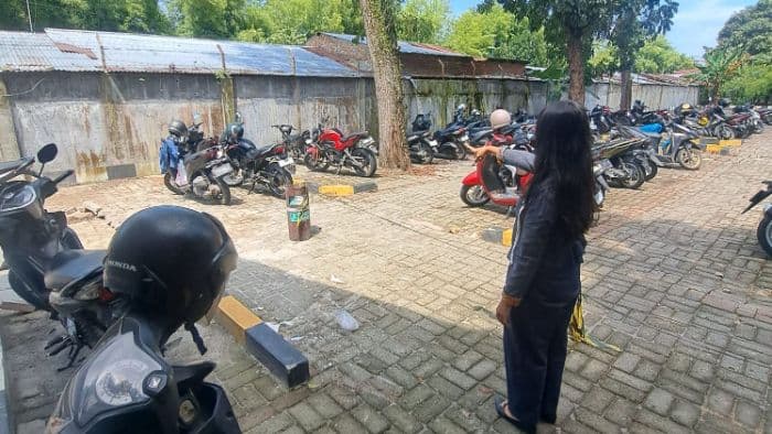 sepeda_motor_jurnalis_kampus_raib_di_parkir_unimed_akan_evaluasi_petugas_keamanan