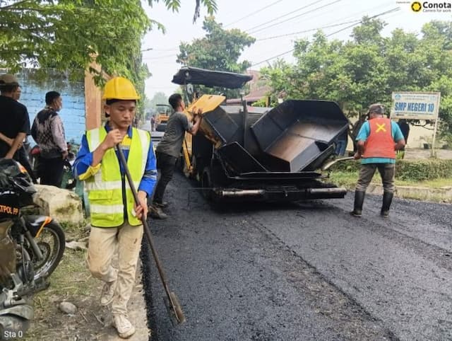 belasan_tahun_rusak_jalan_rambutan_ujung_binjai_akhirnya_diaspal