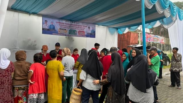 pasar_murah_di_binjai_diserbu_warga_beras_dijual_rp59_ribu_per_5_kg