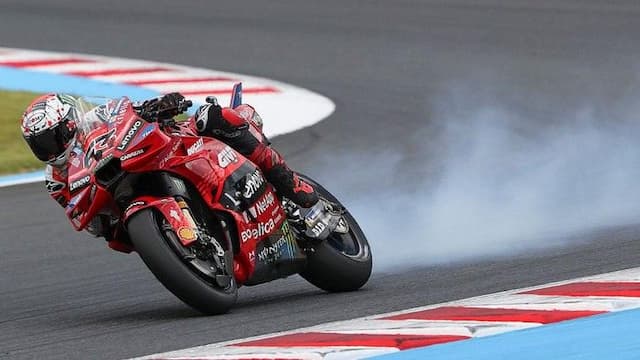 bagnaia_terjatuh_di_awal_bezzecchi_kuasai_motogp_valencia_2025