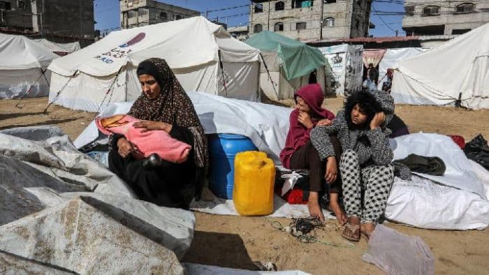 hujan_deras_rendam_ribuan_tenda_pengungsi_di_gaza