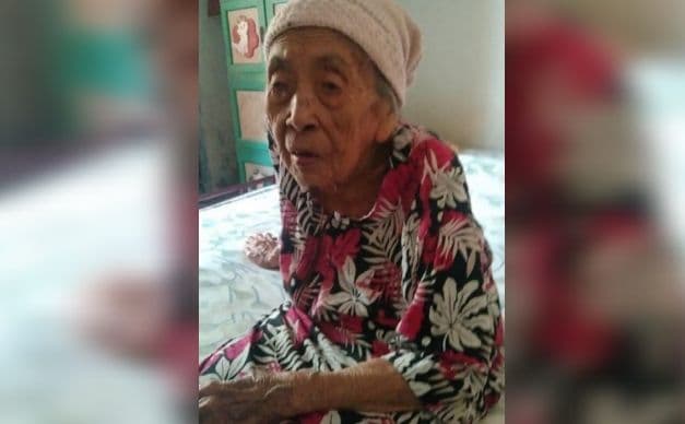 kisah_nek_tukinem_penjahit_tanpa_meteran_yang_kini_berusia_105_tahun_di_asahan