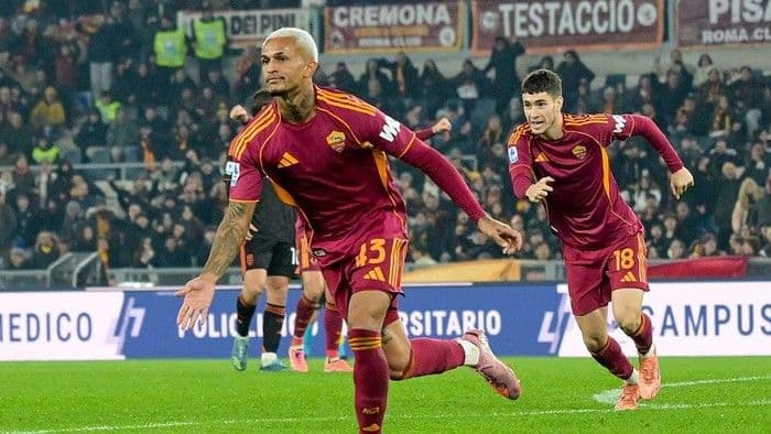 as_roma_tekuk_como_10_naik_ke_posisi_empat_serie_a