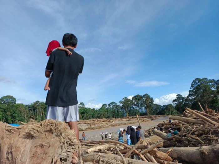 banjir_dan_longsor_di_sumut_rusak_ratusan_jalan_dan_jembatan_kerugian_capai_triliunan_rupiah