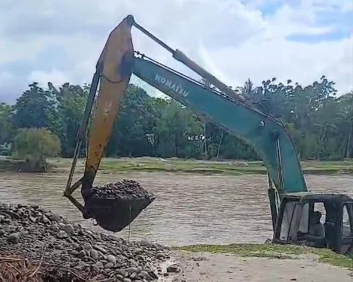 normalisasi_sungai_aek_sirahar_pemukiman_barus_disiapkan_antisipasi_banjir_susulan