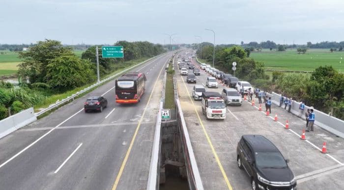 tol_medankualanamutebing_tinggi_km_41600_kembali_beroperasi_normal