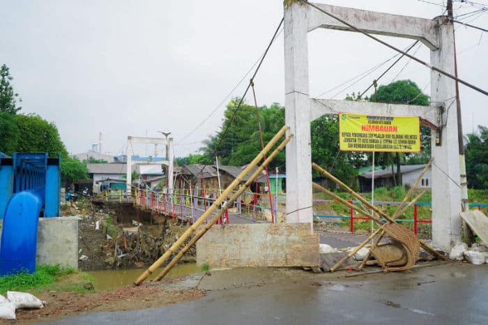 wali_kota_medan_tinjau_jembatan_gantung_rusak_di_medan_deli_perbaikan_menyeluruh_2026