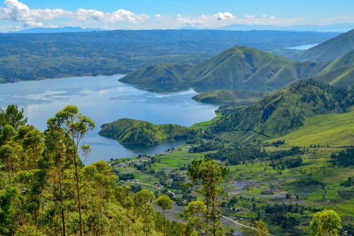 kunjungan_wisata_ke_samosir_meningkat_selama_2025