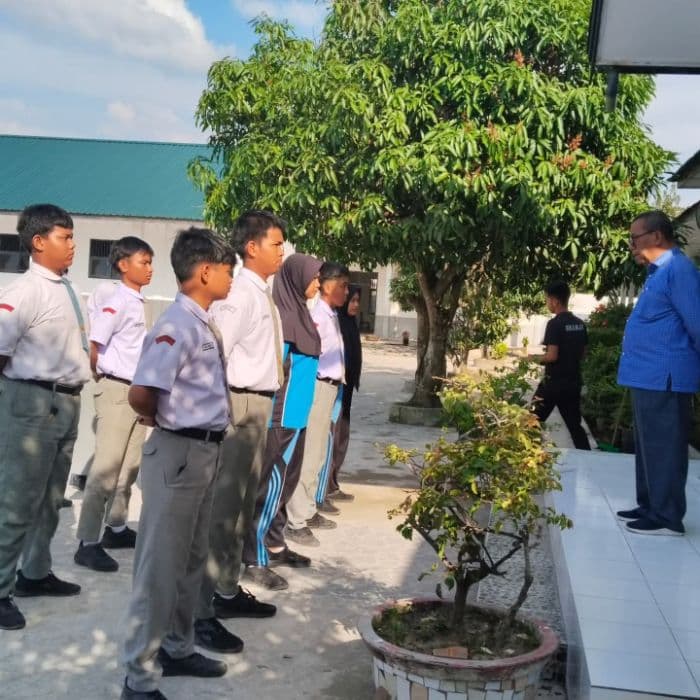 sman_7_binjai_lepas_tim_paskibra_ke_lomba_tingkat_nasional