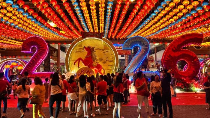 malam_tahun_baru_imlek_2026_vihara_maitreya_medan_dipadati_umat_buddha_